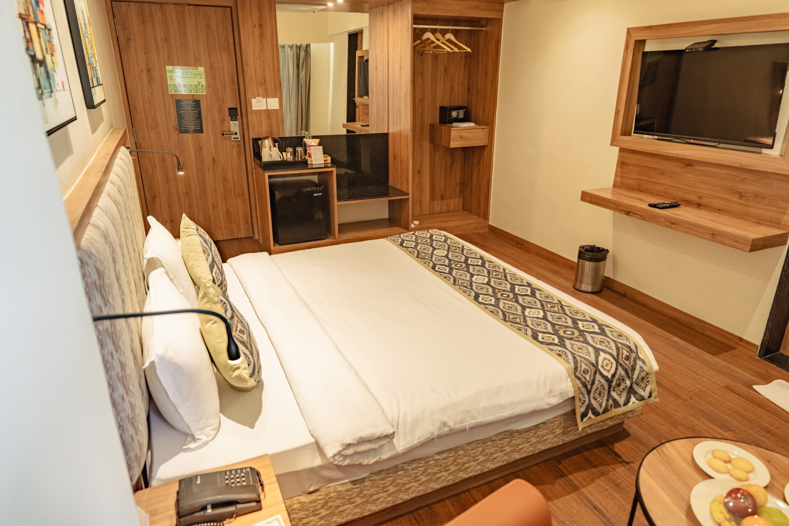 Deluxe Queen Room